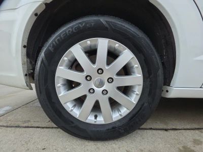 2016 Chrysler Town and Country - Photo 16