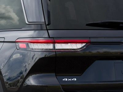 2026 Jeep Grand Cherokee — photo 9 view