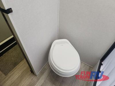 2025 Forest River RV Salem - Photo 44