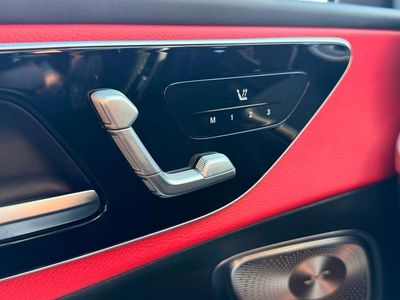 2023 Mercedes-Benz GLC 300 - Photo 17
