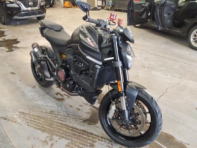 2022 DUCATI MONSTER — interior view