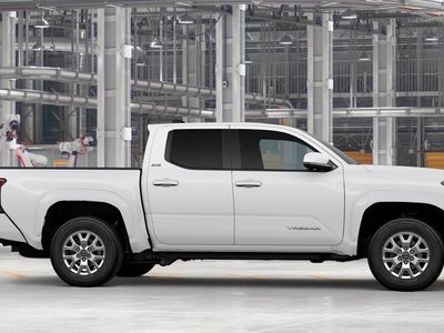 2026 Toyota Tacoma — photo 13 view