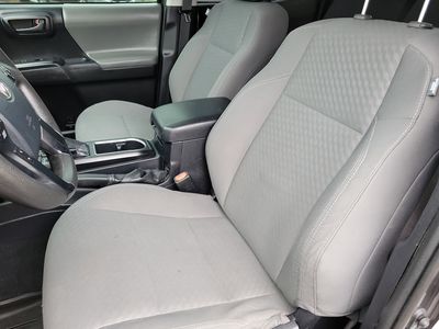 2020 Toyota Tacoma - Photo 4