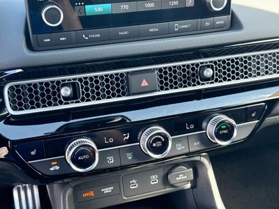 2026 Honda Civic Sedan Hybrid — photo 14 view