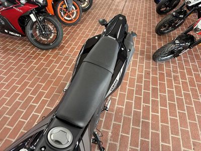2026 Yamaha WR125R - Photo 13