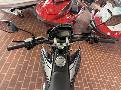 2026 Yamaha WR125R - Photo 14