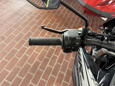2026 Yamaha WR125R - Photo 15