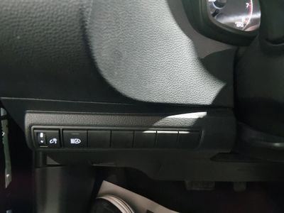 2023 Toyota Corolla — photo 13 view