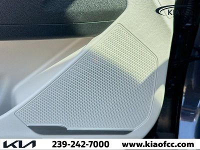 2026 Kia Sportage — photo 22 view