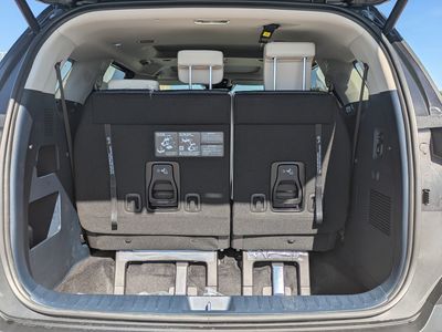 2026 Kia Carnival Hybrid - Photo 13