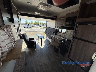 2020 Pacific Coachworks Sandsport - Photo 9