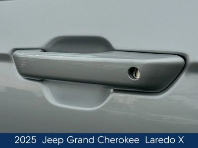 2025 Jeep Grand Cherokee - Photo 14