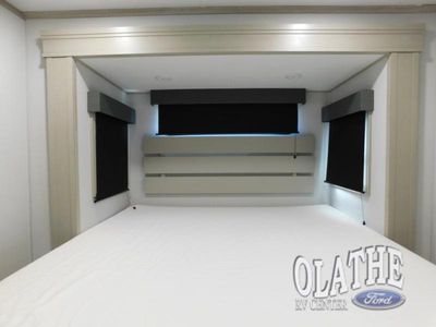 2026 Grand Design Solitude - Photo 24