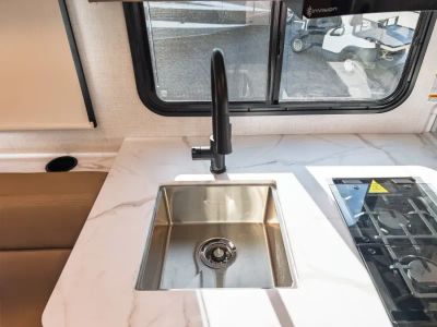 2027 Thor Motor Coach CHATEAU — photo 9 view