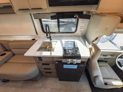 2027 Thor Motor Coach CHATEAU — photo 8 view