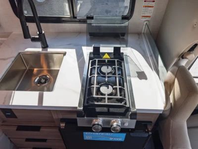 2027 Thor Motor Coach CHATEAU — photo 10 view