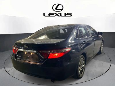 2017 Toyota Camry - Photo 4