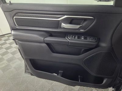 2026 Ram 1500 — photo 17 view