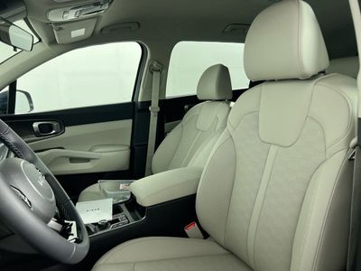 2026 Kia Sorento - Photo 14