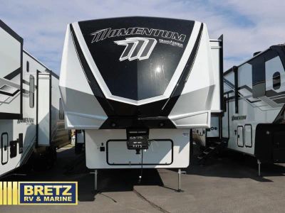 2026 Grand Design Momentum G-Class - Photo 3