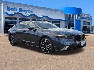 2026 Honda Accord Hybrid - Photo 2