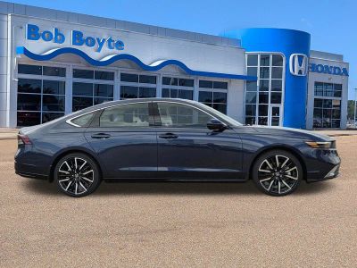 2026 Honda Accord Hybrid - Photo 4