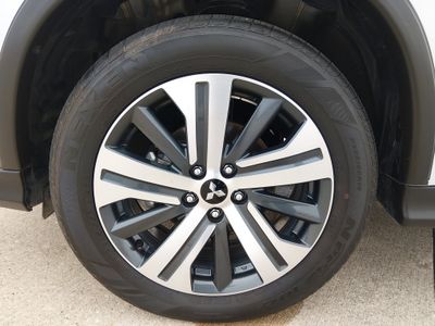 2025 Mitsubishi Outlander Sport - Photo 10