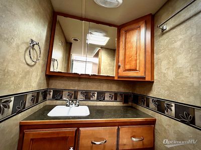 2014 Winnebago Vista - Photo 9