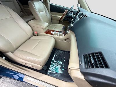 2011 Toyota Highlander — photo 15 view