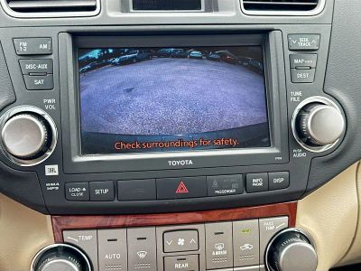2011 Toyota Highlander — photo 33 view