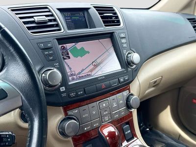 2011 Toyota Highlander — photo 28 view