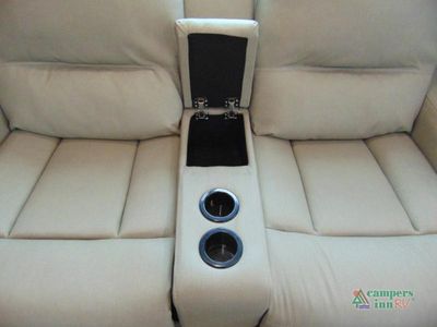 2025 Coachmen RV Freedom Express - Photo 10