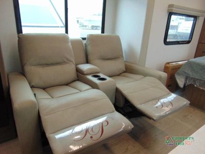 2025 Coachmen RV Freedom Express - Photo 9