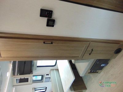 2025 Coachmen RV Freedom Express - Photo 37