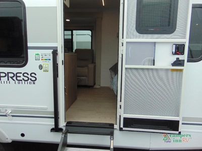 2025 Coachmen RV Freedom Express - Photo 5