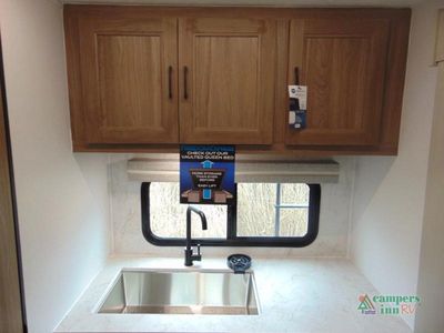 2025 Coachmen RV Freedom Express - Photo 30