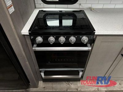 2021 Keystone RV Outback - Photo 15