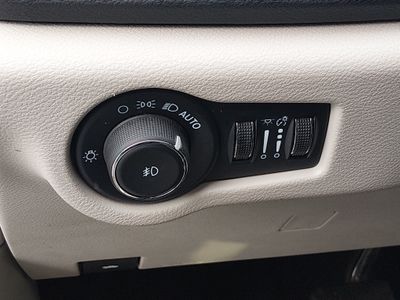 2024 Chrysler Pacifica — photo 13 view