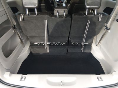 2024 Chrysler Pacifica — photo 11 view