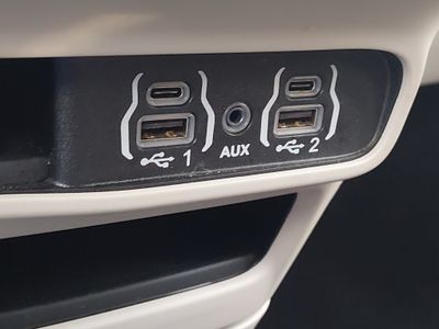 2024 Chrysler Pacifica — photo 20 view