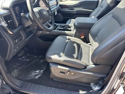 2026 Ford F-350SD - Photo 9