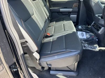 2026 Ford F-350SD - Photo 15