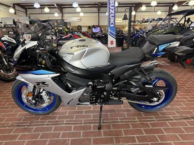 2026 Suzuki GSX-R750 - Photo 8