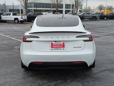 2025 Tesla Model 3 - Photo 6