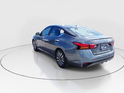 2025 Nissan Altima - Photo 5