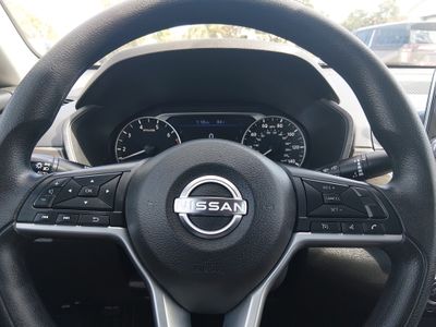 2025 Nissan Altima - Photo 12