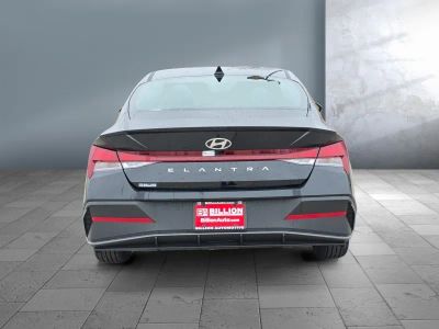 2026 Hyundai Elantra — detail view