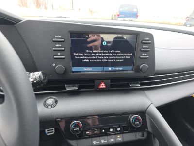 2026 Hyundai Elantra — photo 11 view