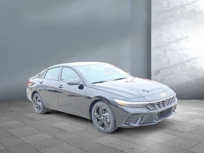 2026 Hyundai Elantra — photo 8 view