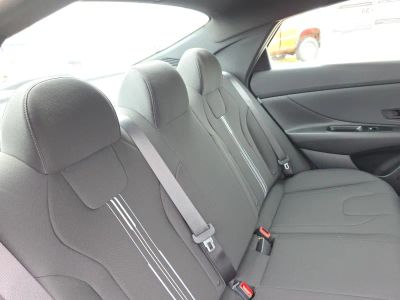 2026 Hyundai Elantra — photo 14 view